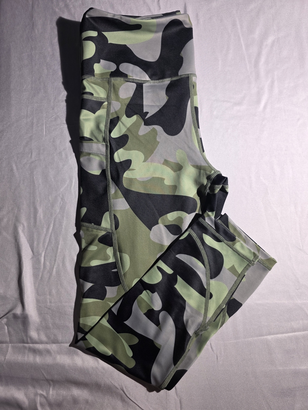 Camouflage High-Waist Crop Leggings - Green Camo 24" Inseam